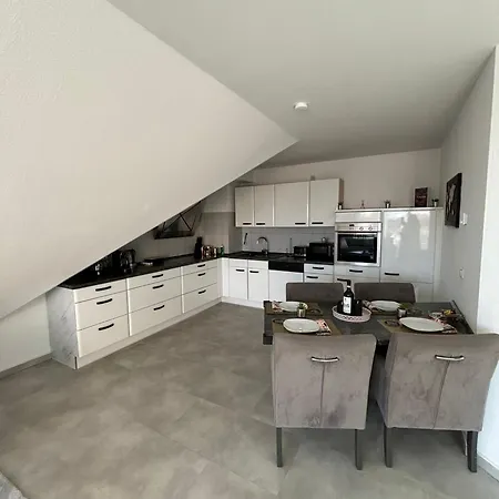 Apartment By Ll Frechen