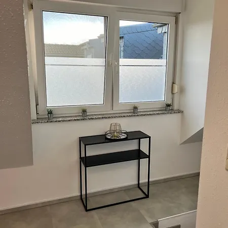 By Ll Apartment *